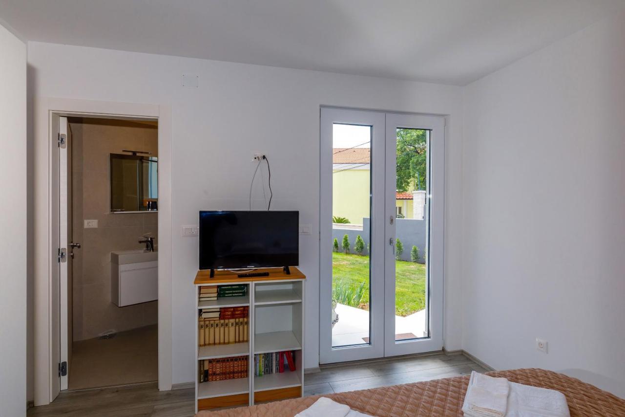 Apartment "Villa M" Кострена Экстерьер фото